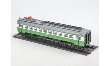 Наши поезда №24, ЭД4М (моторный вагон), железнодорожная модель, MODIMIO, scale87