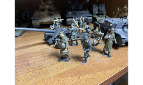 Коллекция бронетехники и фигурок ВОВ 1941-1945 масштаб 1:35 Tamiya, сборные модели бронетехники, танков, бтт, Т34,Т85,Тигр,Пантера,САУ, 1/35