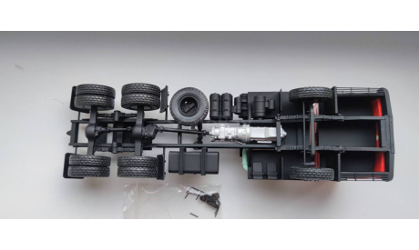 МЗКТ-6906 крановоз Volat, масштабная модель, scale43