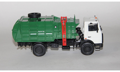 Мусоровоз с манипулятором МКМ-35(5337).АИСТ., масштабная модель, МАЗ, Автоистория (АИСТ), scale43