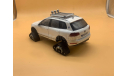 Volkswagen Touareg Snow Edition, масштабная модель, Kyosho, scale18