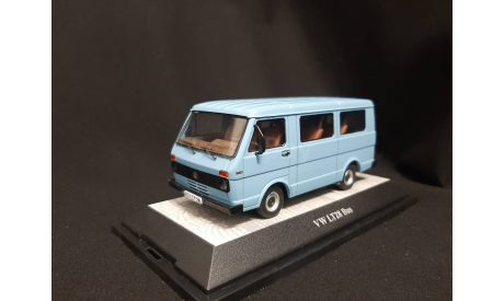 Volkswagen LT28 MINIBUS 1975, масштабная модель, Premium Classixxs, scale43