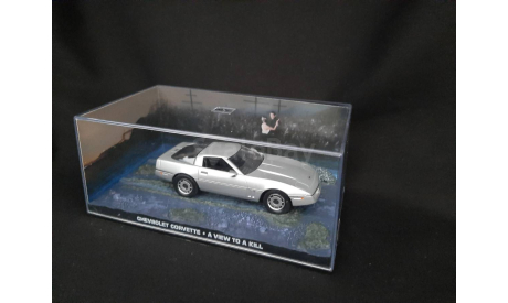 Chevrolet Corvette ’A view to a kill’, масштабная модель, Universal Hobbies, scale43