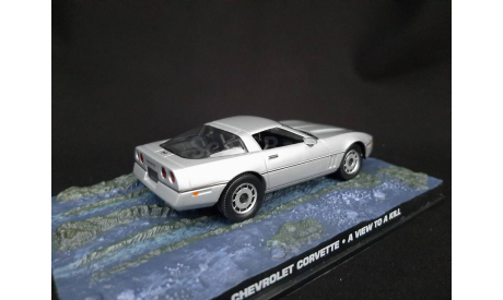Chevrolet Corvette ’A view to a kill’, масштабная модель, Universal Hobbies, scale43