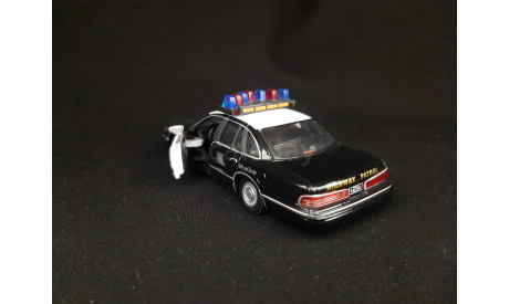 Ford Crown Victoria police set, масштабная модель, Bauer/Cararama/Hongwell, scale43