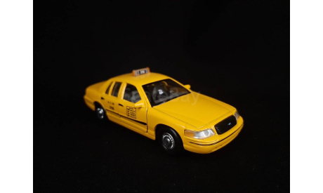 Ford Crown Victoria 1999 NewYork taxi, масштабная модель, Welly, scale43