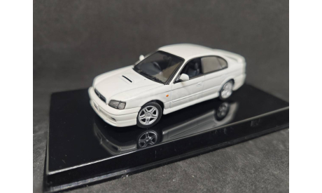 Subaru Legacy B4 1999 Autoart деффект, масштабная модель, scale43