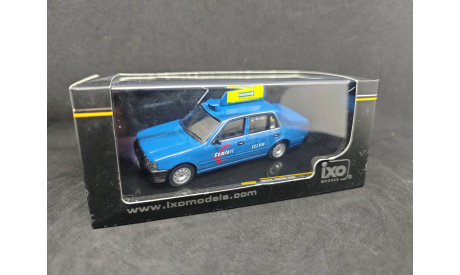 Toyota CROWN Taxi Singapore 2004, масштабная модель, IXO Road (серии MOC, CLC), scale43