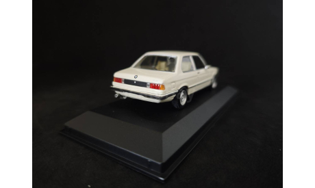 BMW 3 SERIES 318 - 1975-1983 (E21) Minichamps, масштабная модель, scale43