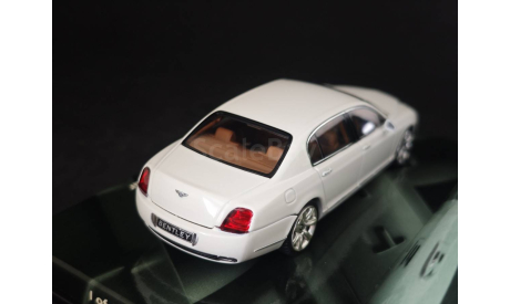 Bentley CONTINENTAL FLYING SPUR 2005, масштабная модель, Minichamps, scale43
