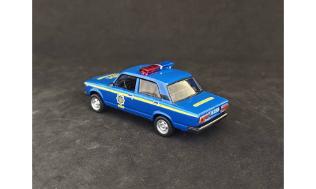 ВАЗ-2107 милиция, масштабная модель, Полицейские машины мира, Deagostini, scale43