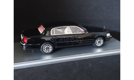 Lincoln Town Car 2011, масштабная модель, Luxury Diecast (USA), scale43