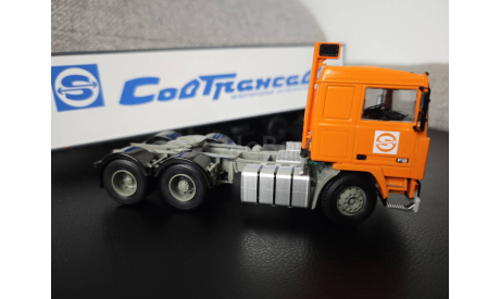 Volvo F12 с полуприцепом Lamberet SSM, масштабная модель, Start Scale Models (SSM), 1:43, 1/43