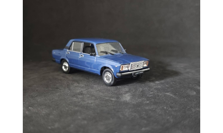 ВАЗ 2107 Жигули 1982-2012, масштабная модель, Автолегенды СССР журнал от DeAgostini, scale43