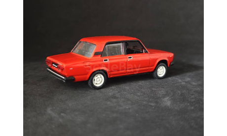 ВАЗ 2105 Жигули 1980-2010, масштабная модель, Автолегенды СССР журнал от DeAgostini, scale43