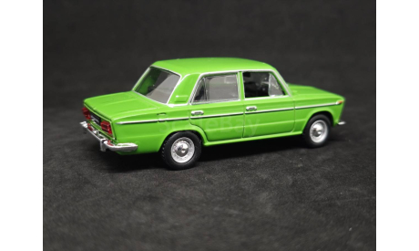 ВАЗ 2103 Жигули 1972-1984, масштабная модель, Автолегенды СССР журнал от DeAgostini, scale43