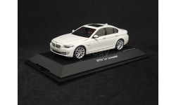 BMW 5-SERIES 550i (F10) 2010