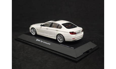 BMW 5-SERIES 550i (F10) 2010, масштабная модель, Schuco, scale43