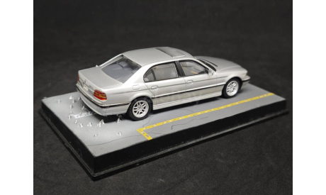 BMW 750iL 1997 Tomorrow never dies, масштабная модель, Eaglemoss, scale43