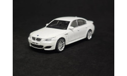BMW M5 E90