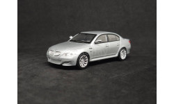 BMW M5 E90
