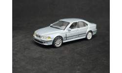 BMW 528i (E39)