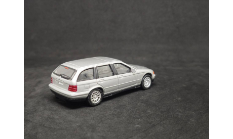 BMW 325 turing wagon, масштабная модель, Bauer/Cararama/Hongwell, scale43