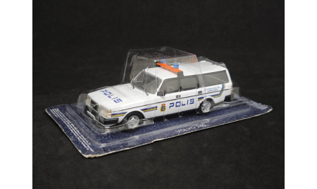 Volvo 240 1988 police - Sjöpolisen Stockholm, масштабная модель, Полицейские машины мира, Deagostini, scale43