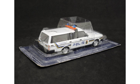 Volvo 240 1988 police - Sjöpolisen Stockholm, масштабная модель, Полицейские машины мира, Deagostini, scale43