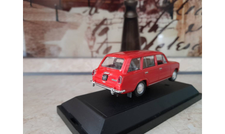 Ваз 2102 Жигули, масштабная модель, Автолегенды СССР журнал от DeAgostini, scale43