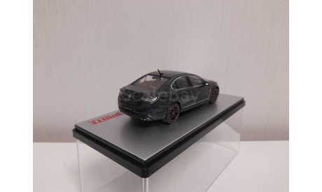 Holden VFII COMMODORE DIRECTOR 2017 Biante B432717X, масштабная модель, scale43