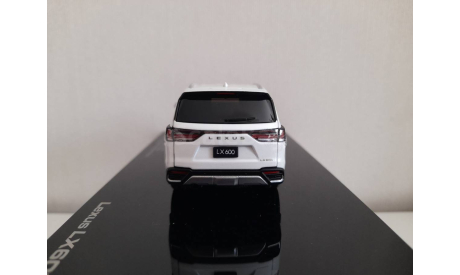 Lexus LX600 LCD Model 1:43, масштабная модель, scale43, Toyota