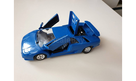 Lamborghini Diablo 1990  1/24 Bburago, масштабная модель, 1:24