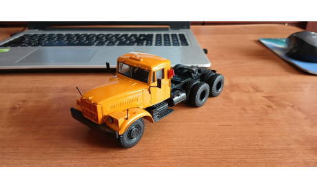 КрАЗ-258 Б1 Седельный тягач, масштабная модель, Наши Грузовики, scale43