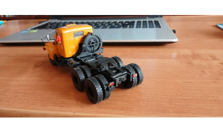 КрАЗ-258 Б1 Седельный тягач, масштабная модель, Наши Грузовики, scale43