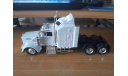 Kenworth W900 Тягач, масштабная модель, New Ray, scale43