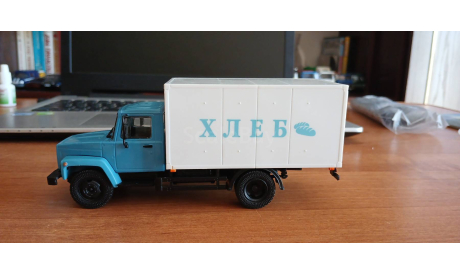 ГАЗ 3307 Хлебный фургон, масштабная модель, Наши Грузовики, 1:43, 1/43