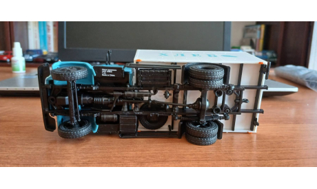 ГАЗ 3307 Хлебный фургон, масштабная модель, Наши Грузовики, 1:43, 1/43