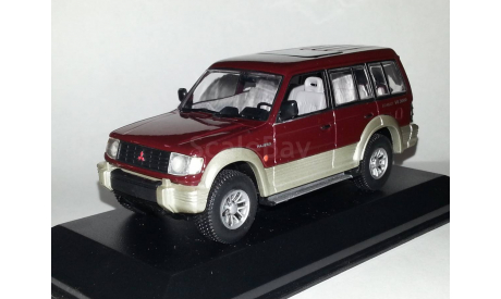 1:43  Mitsubishi Pajero Minichamps, масштабная модель, 1/43