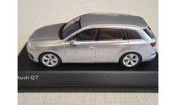 1/43 Audi Q7 Spark