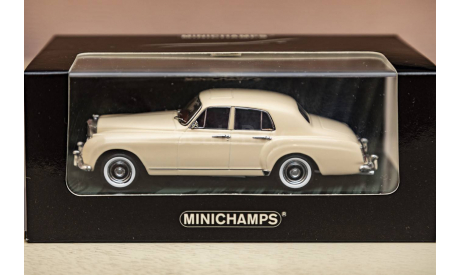 1/43 Bentley S1 Flying Spur, масштабная модель, Minichamps, scale43