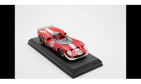 Модель автомобиля 1:43 Best 1/43- 1967 Lola T 70 Spyder #11 Laguna Seca L. Motschenbacher #9226, масштабная модель, scale43