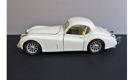 Jaguar XK120 BBurago  1:24 made in Italy, масштабная модель, scale24