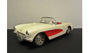 1957 Chevrolet Corvette BBurago 1:24 made in Italy, масштабная модель, 1/24