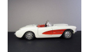 1957 Chevrolet Corvette BBurago 1:24 made in Italy, масштабная модель, 1/24