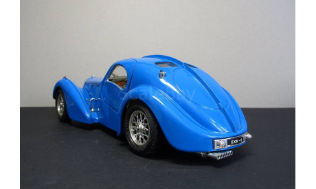 1936 Bugatti Atlantic BBurago 1:24 Made in Italy, масштабная модель, scale24