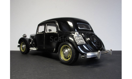 Citroen T.A. 15cv  Bburago 1:24 made in Italy, масштабная модель, Citroën, scale24