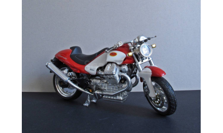 Moto Guzzi centauro New-Ray 1:12, масштабная модель мотоцикла, 1/12