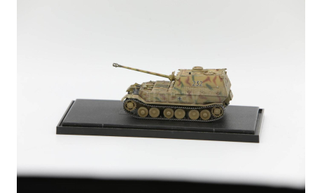 Elefant Sd.Kfz. 184 w Zimmerit,  sPzJgAbt 653 Russia Poland 1944 - модель 1/72 Dragon Armor #60053, масштабные модели бронетехники, scale72
