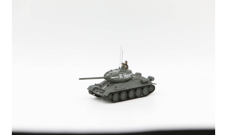 Russian T-34 85 Tank, Eastern Front 1945 - модель 1/72 Forces of Valor #85018, масштабные модели бронетехники, Unimax, scale72